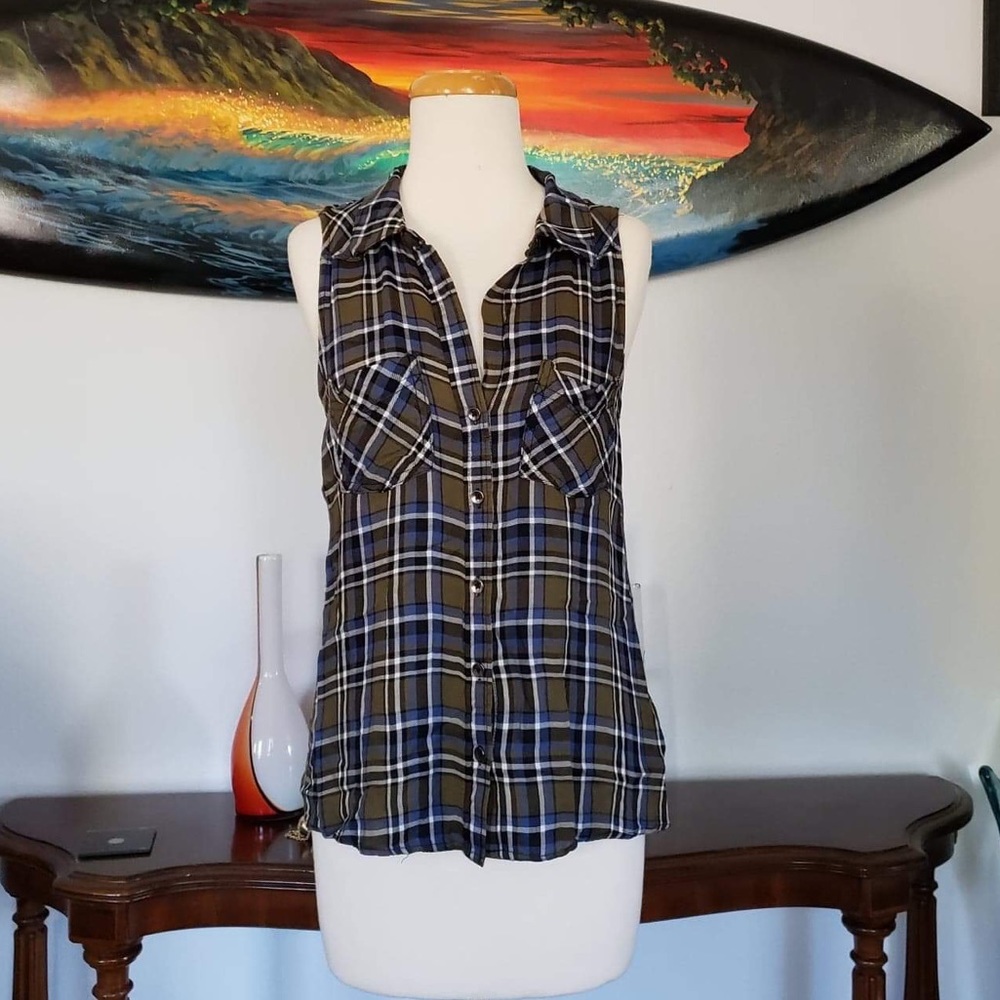 Rock & Republic Plaid Sleeveless - Picture 1 of 8